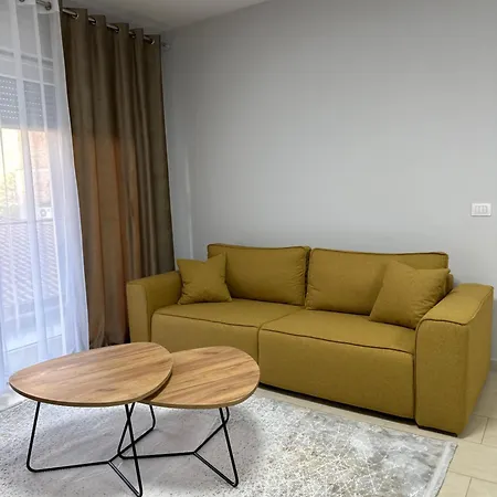 Apartament Town Square 6 *