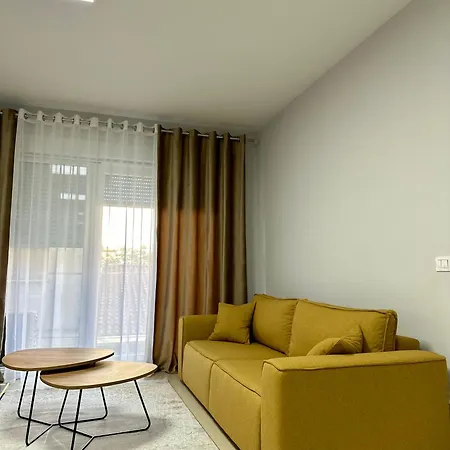 Town Square 6 * Тирана